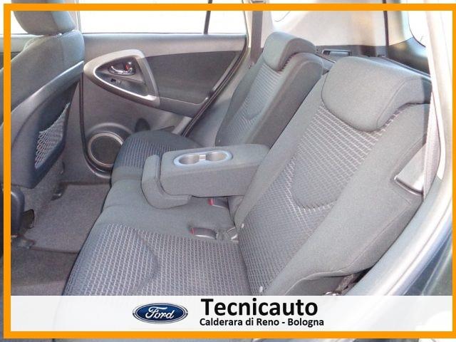 TOYOTA RAV 4 2.2 D-4D 177 CV Sol Plus 4WD NAVIGATORE