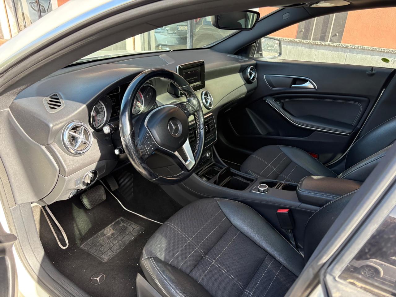Mercedes-benz CLA 200 CDI Automatic Premium