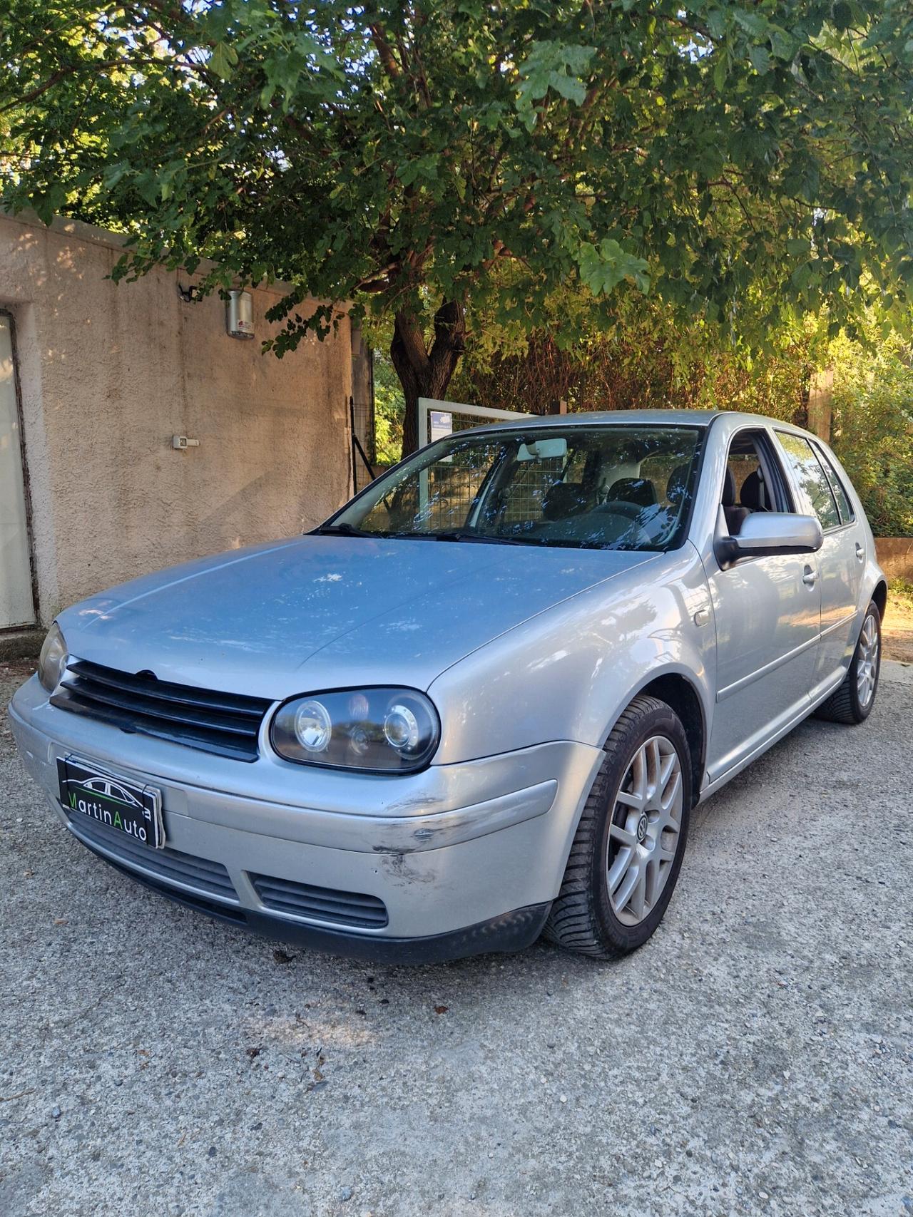 Volkswagen Golf 1.6 Benz 101 CV 5 porte - 2000