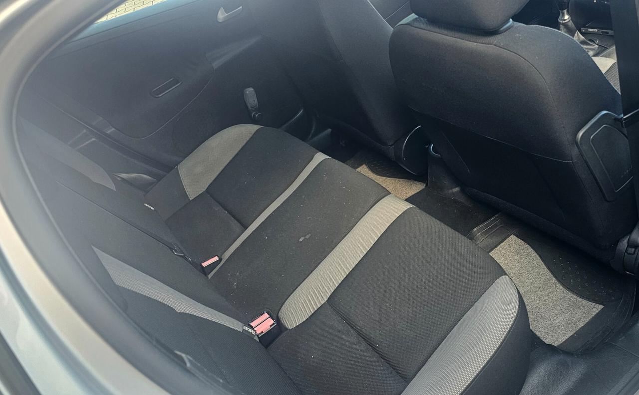 Peugeot 207 1.4 VTi 95CV 5p. X Line Neopatentati
