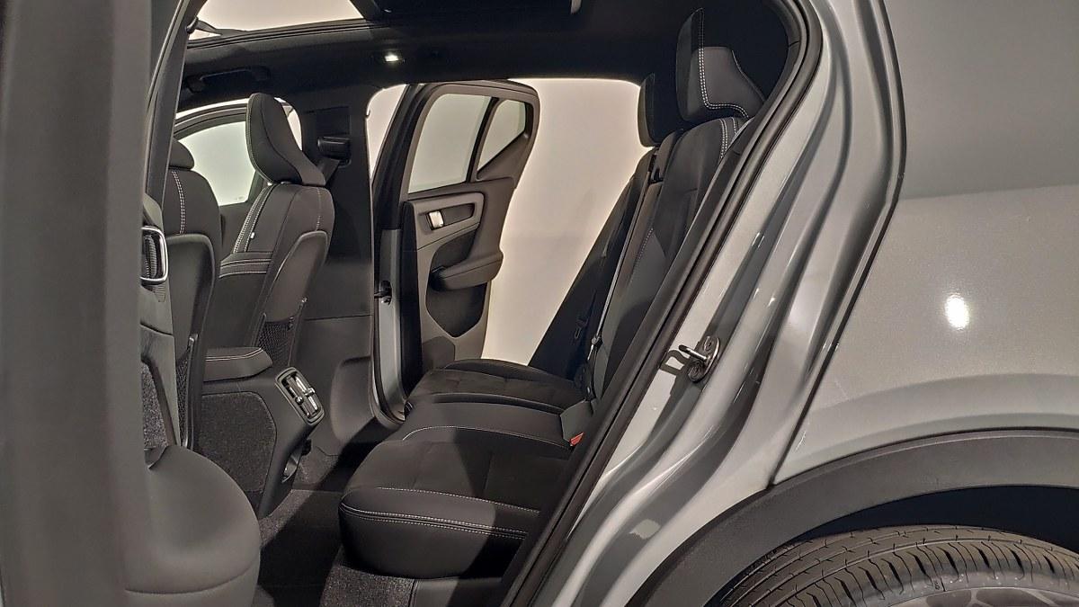 VOLVO Xc40 B3 Mild Hybrid Automatico Ultra Dark