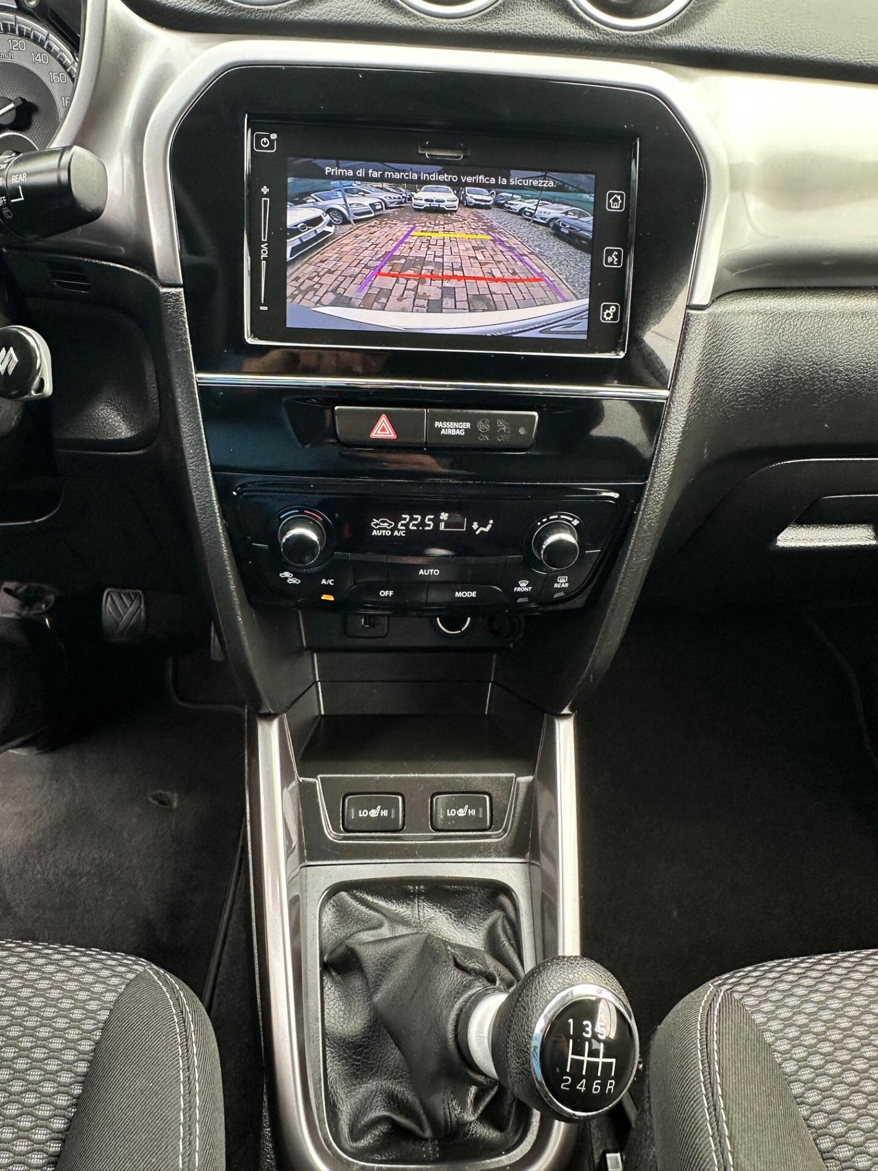 Suzuki Vitara 1.4 Hybrid Top