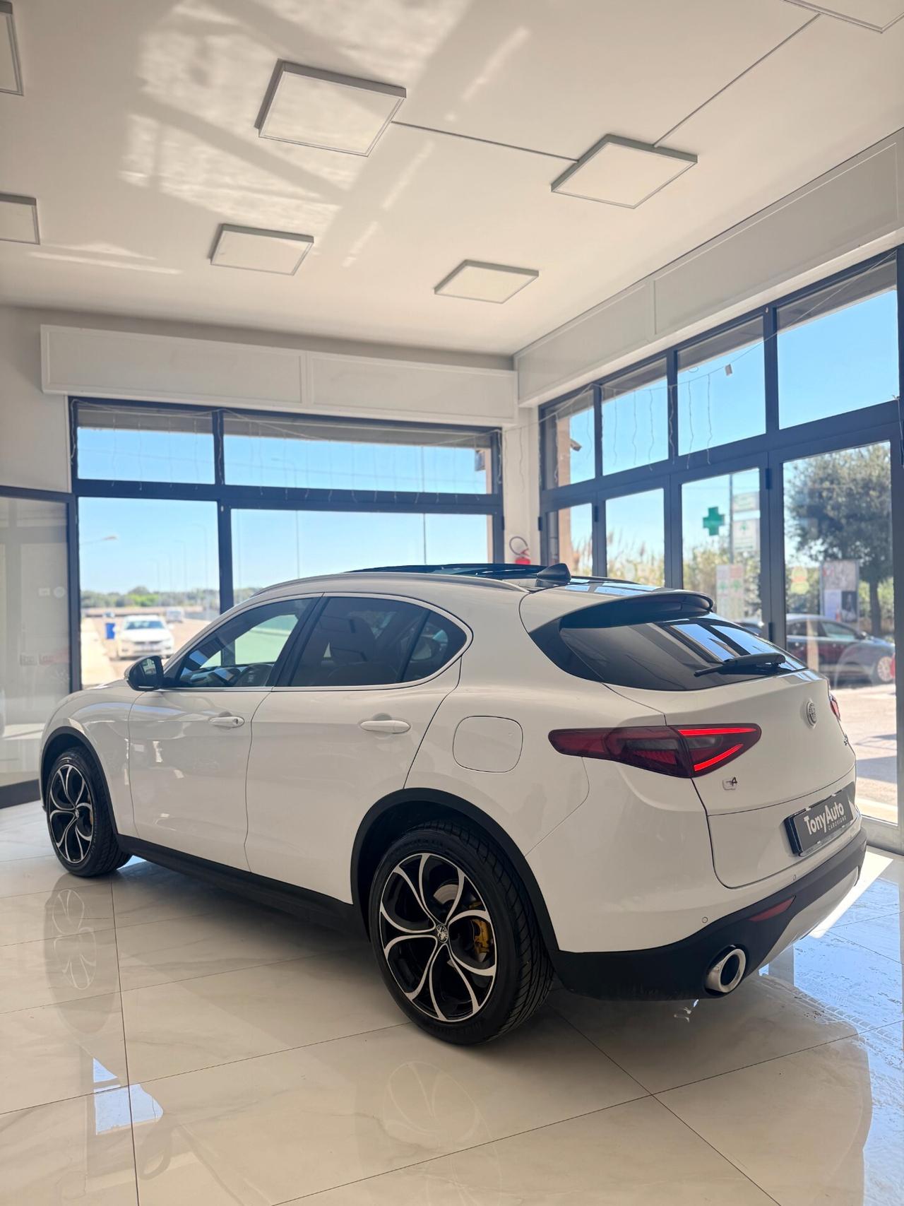 Alfa Romeo Stelvio 2.2 t Super Q4 210cv auto TETTO APRIBILE,TELECAMERA,SEDILI RISCALDABILI,NAVI,ANDROID AUTO,BLOCK SHAF
