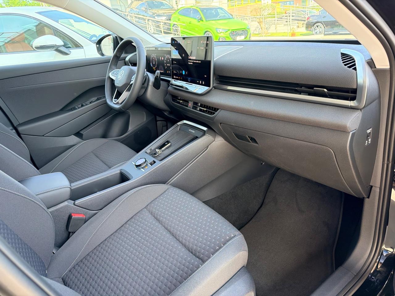 Volkswagen T-Roc 1.5 115cv eTSI ACT DSG life