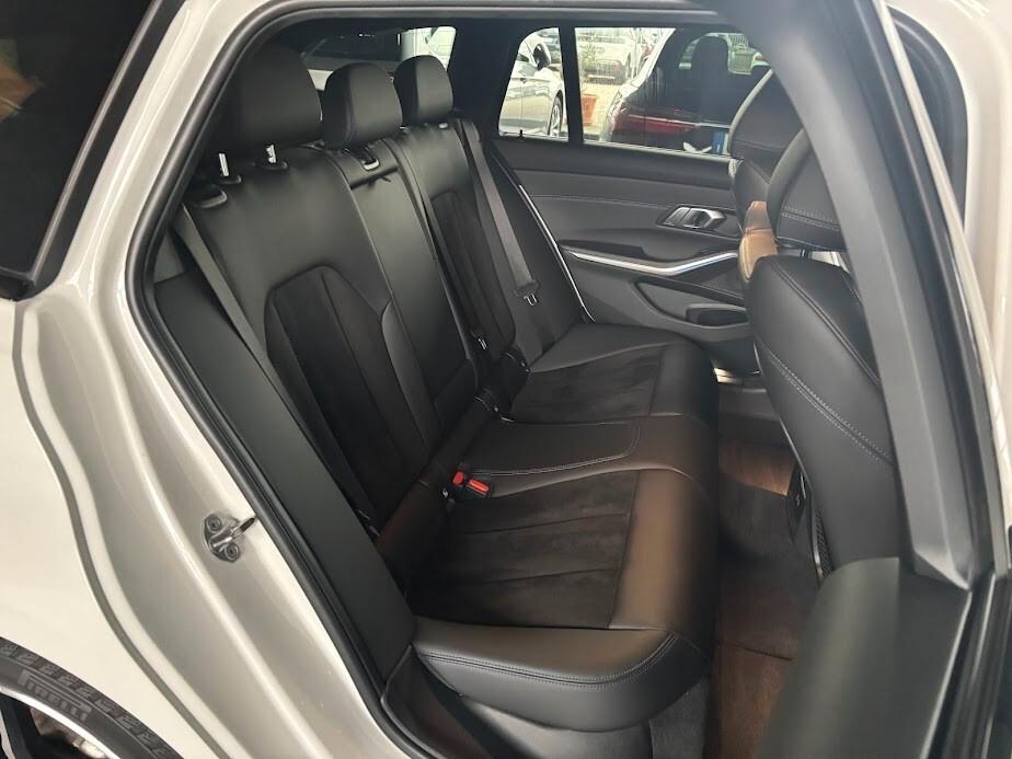 Bmw 330e xDrive Touring Msport