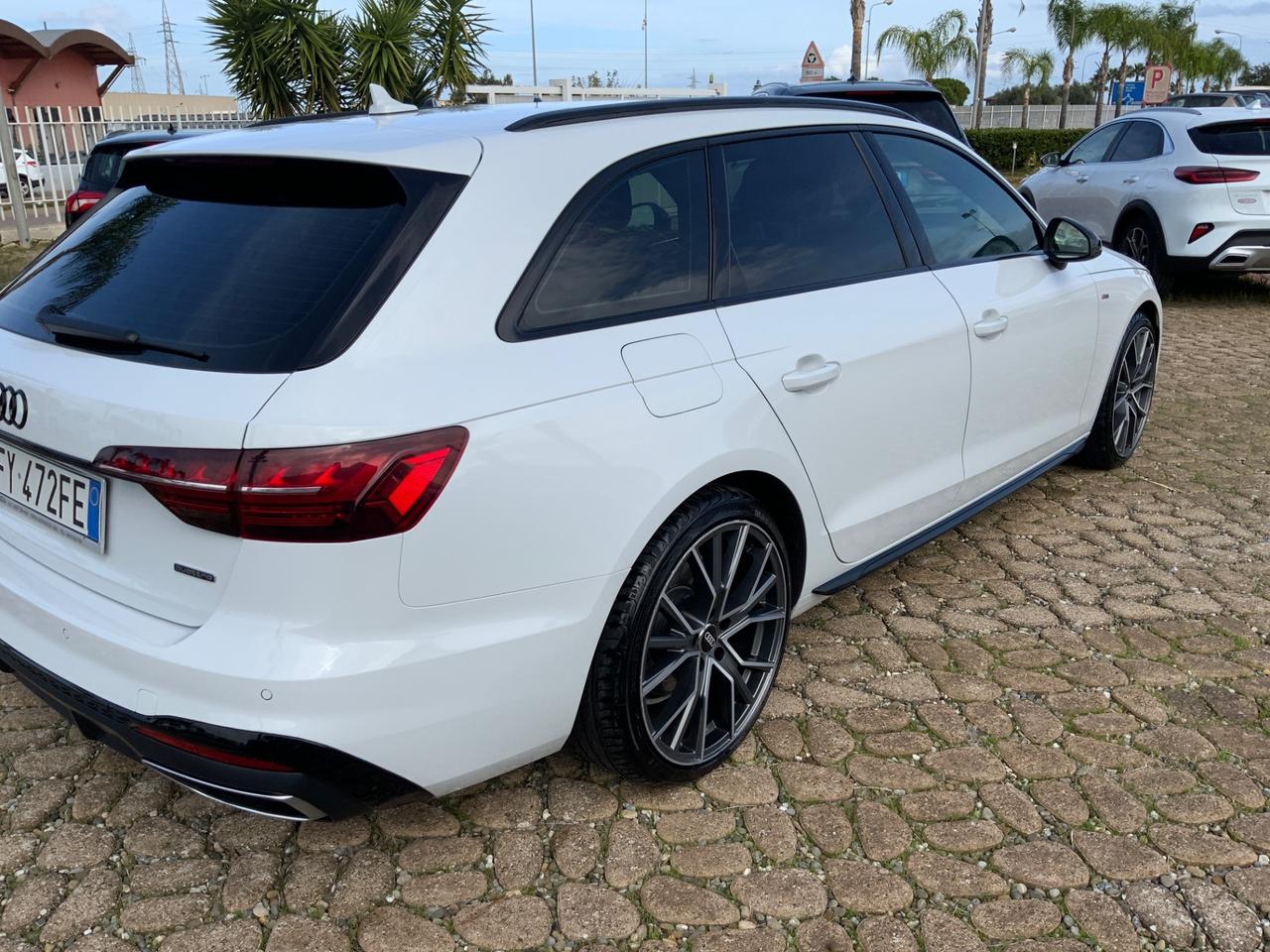 Audi A4 Avant 40 TDI quattro S tronic line edition