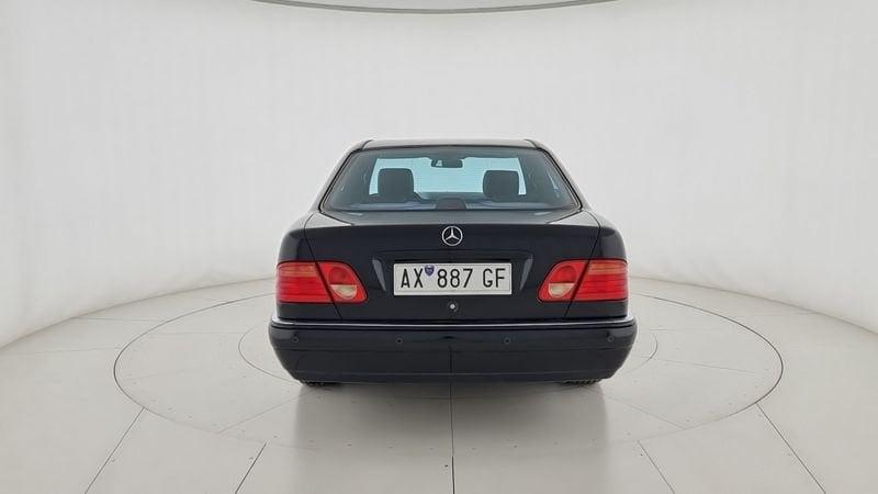 Mercedes-Benz Classe E E 200 Kompressor cat Avantgarde ASI
