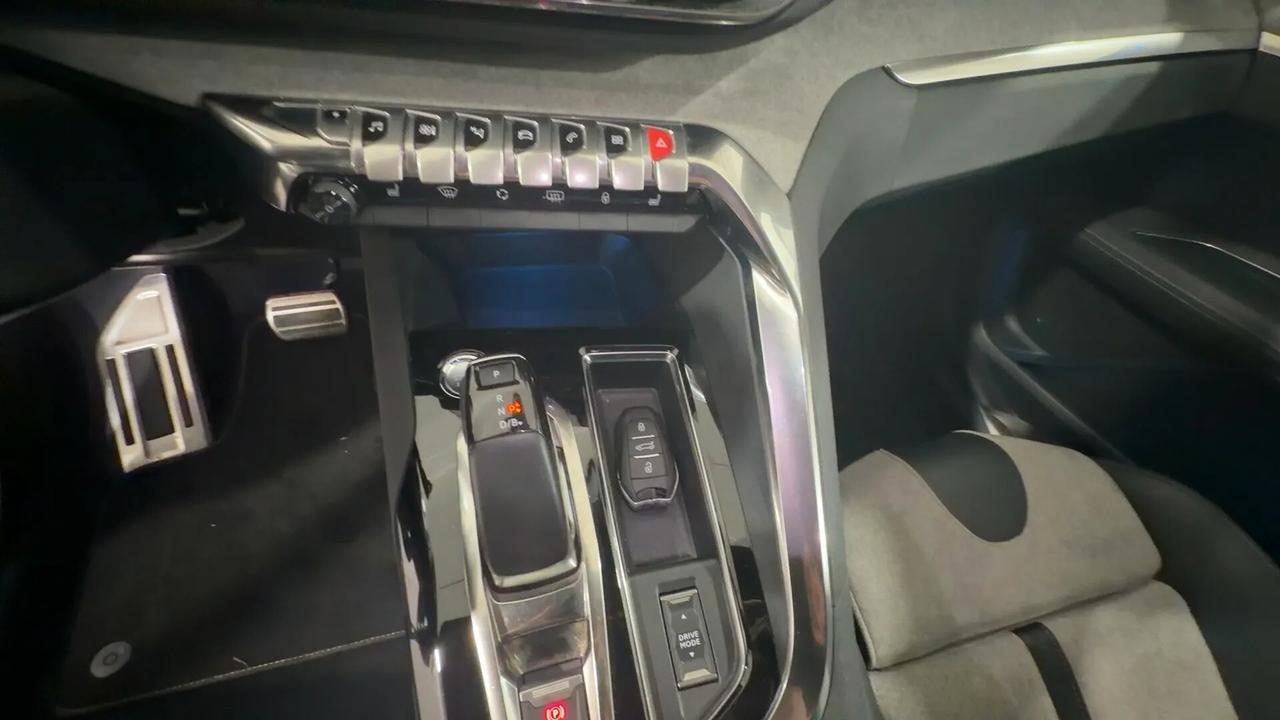 Peugeot 3008 Hybrid 225 e-EAT8 GT Pack