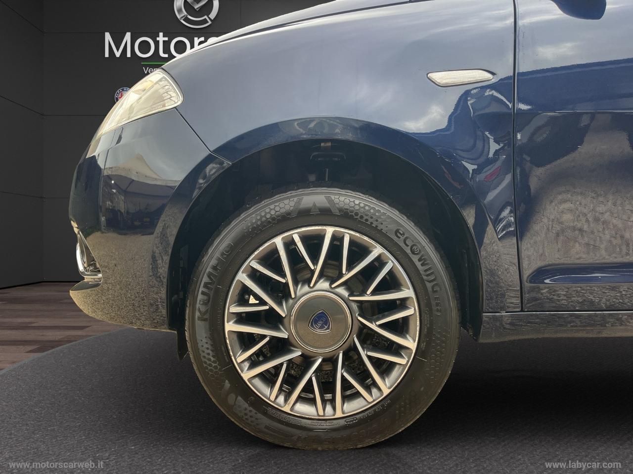 LANCIA Ypsilon 0.9 T.Air 85CV 5p. Met.Ec.Plat.