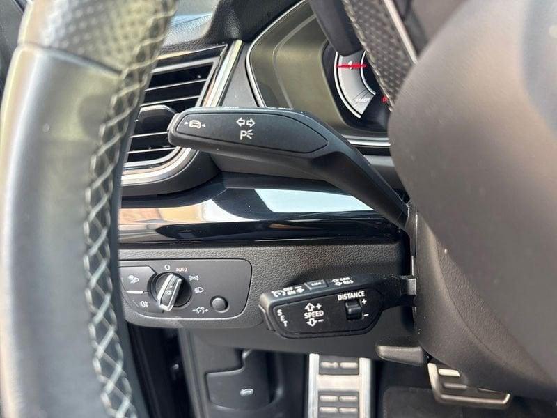 Audi Q5 Sportback 40 2.0 tdi mhev 12V Identity Black quattro s-tronic