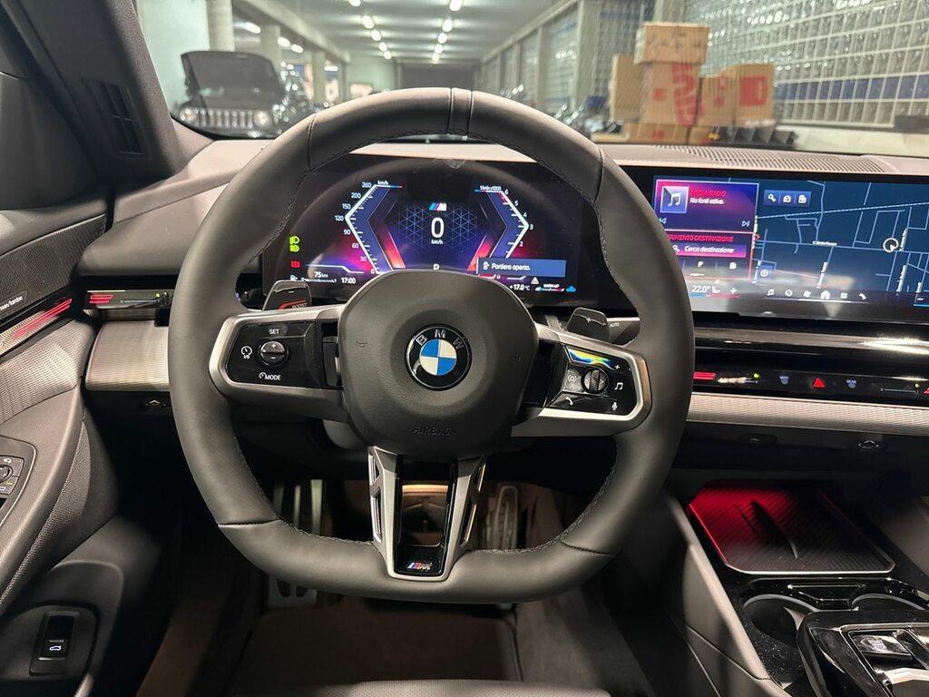 BMW Serie 5 Berlina 520 d 48V M Sport Pro xDrive Steptronic