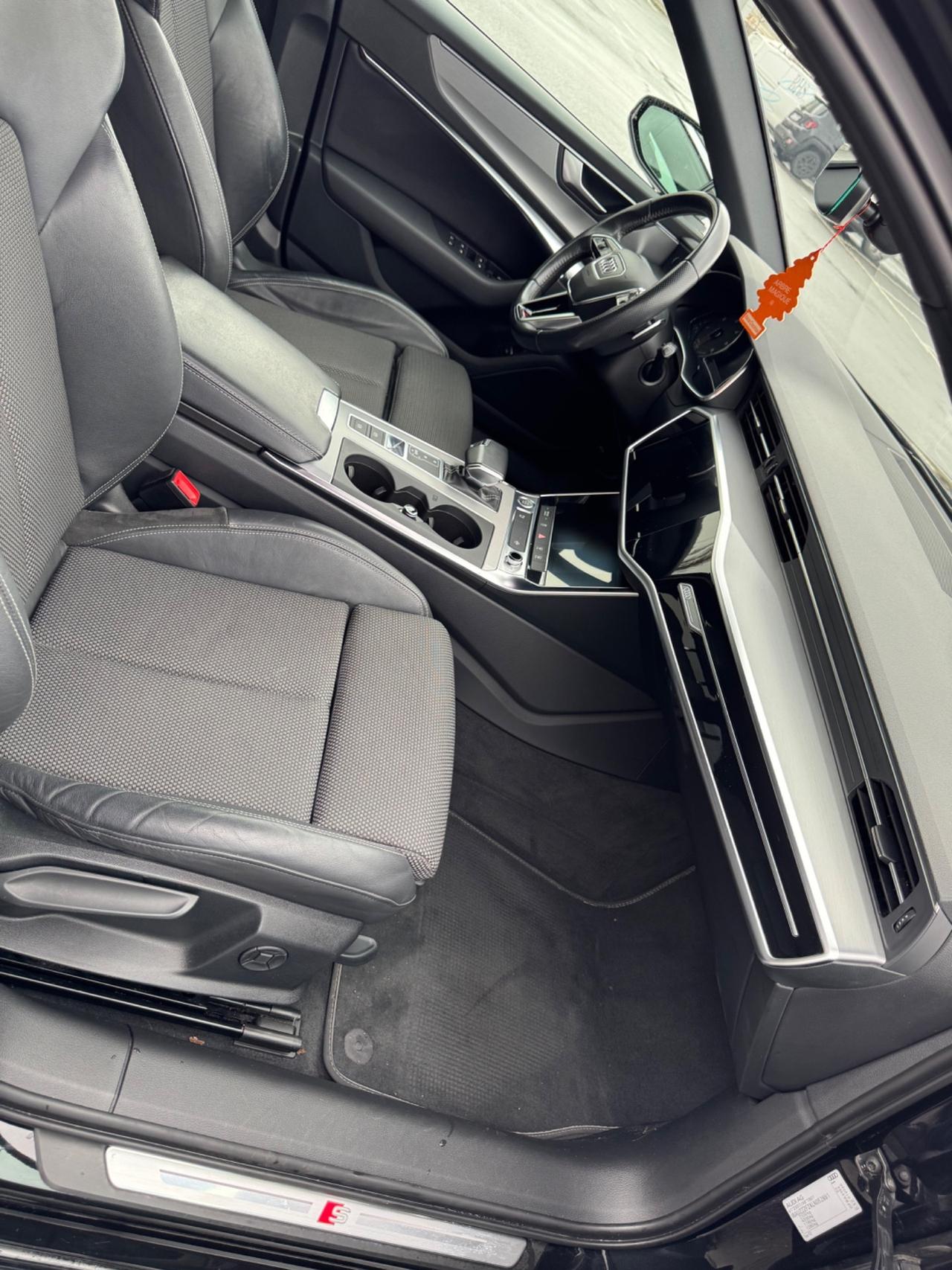 Audi A6 Avant 40 2.0 TDI S tronic Business Plus