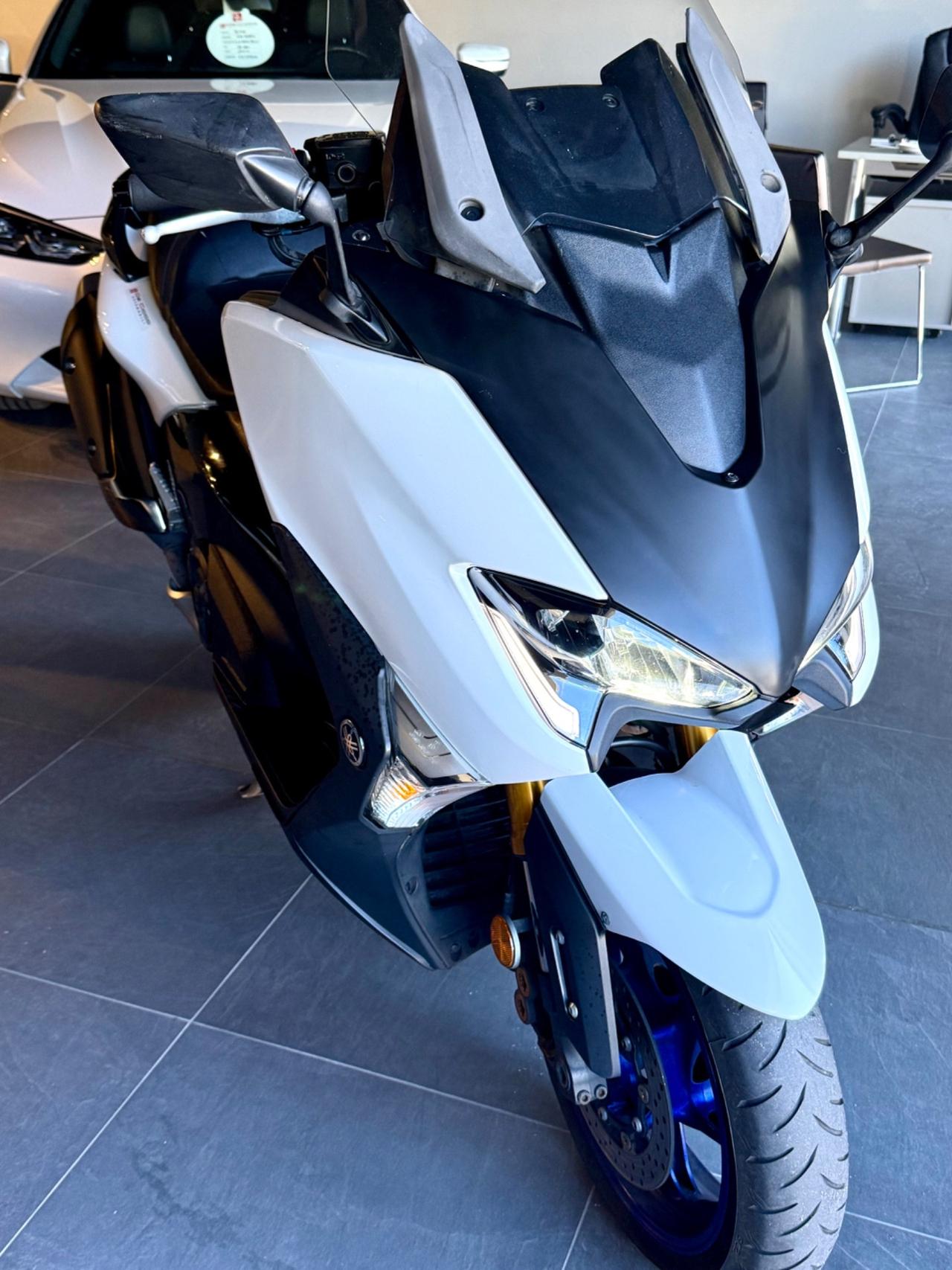 Yamaha T Max 530