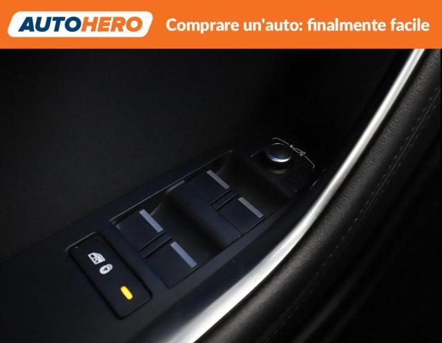 JAGUAR XE 2.0 D CV aut. SE