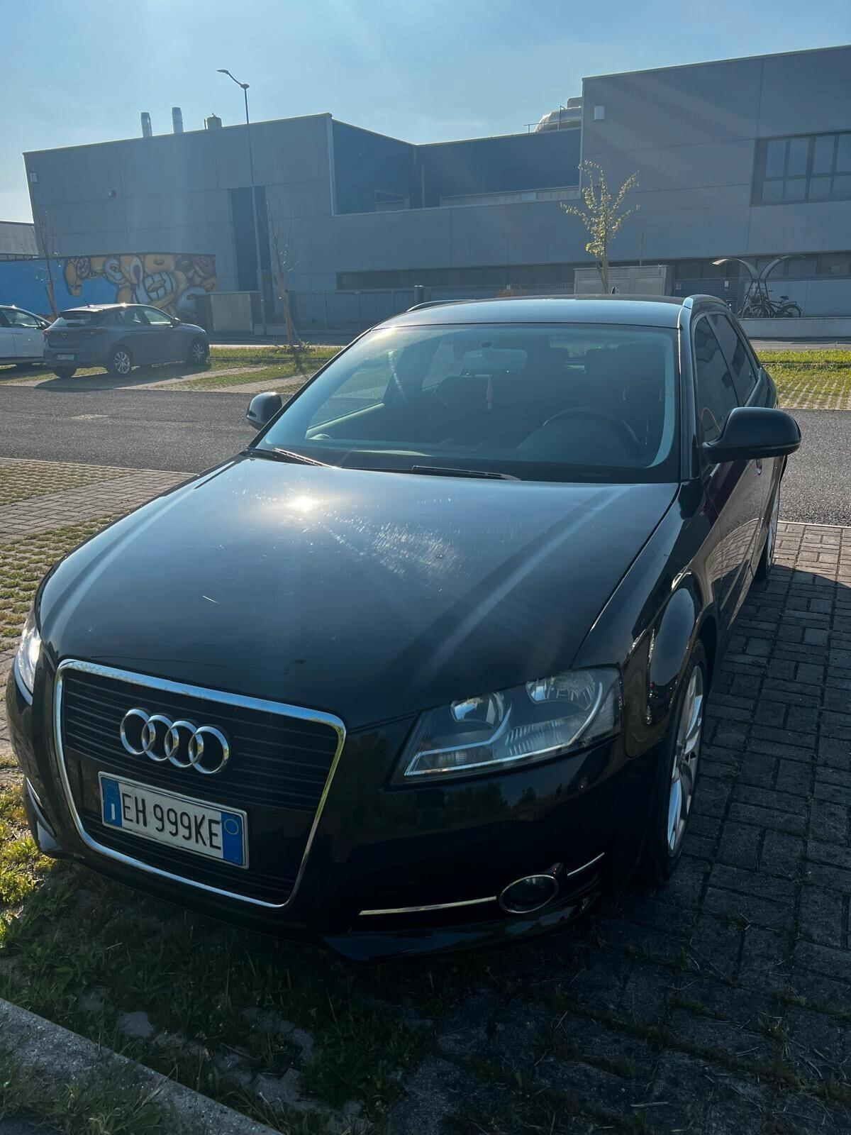 Audi A3 SPB 1.6 TDI 105 CV CR Ambition