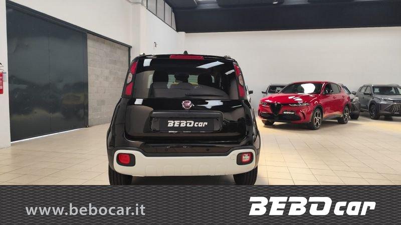 FIAT Panda 1.0 FireFly S&S Hybrid Pandina Cross
