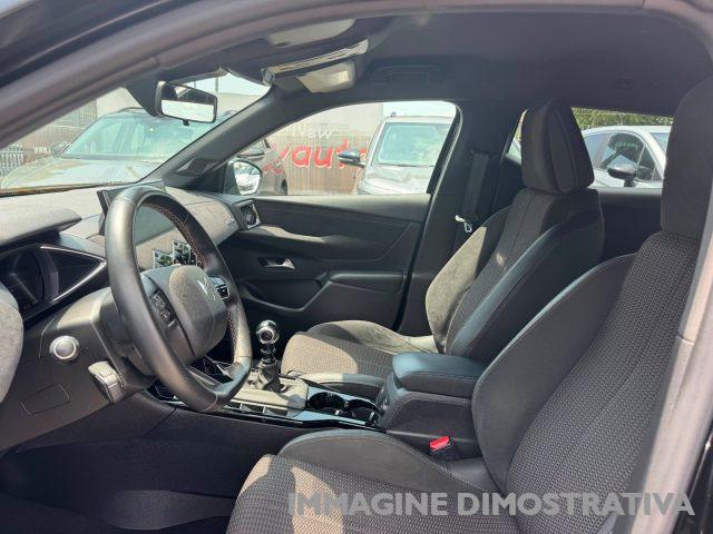 DS AUTOMOBILES DS 3 Crossback BlueHDi 100 So Chic