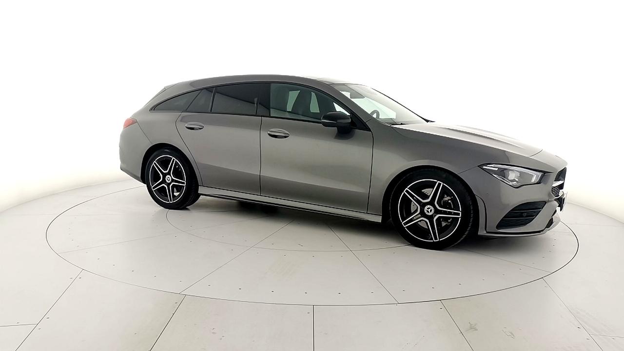 Mercedes-Benz CLA Sh.Brake - X118 - CLA Shooting Brake 220 d Premium auto