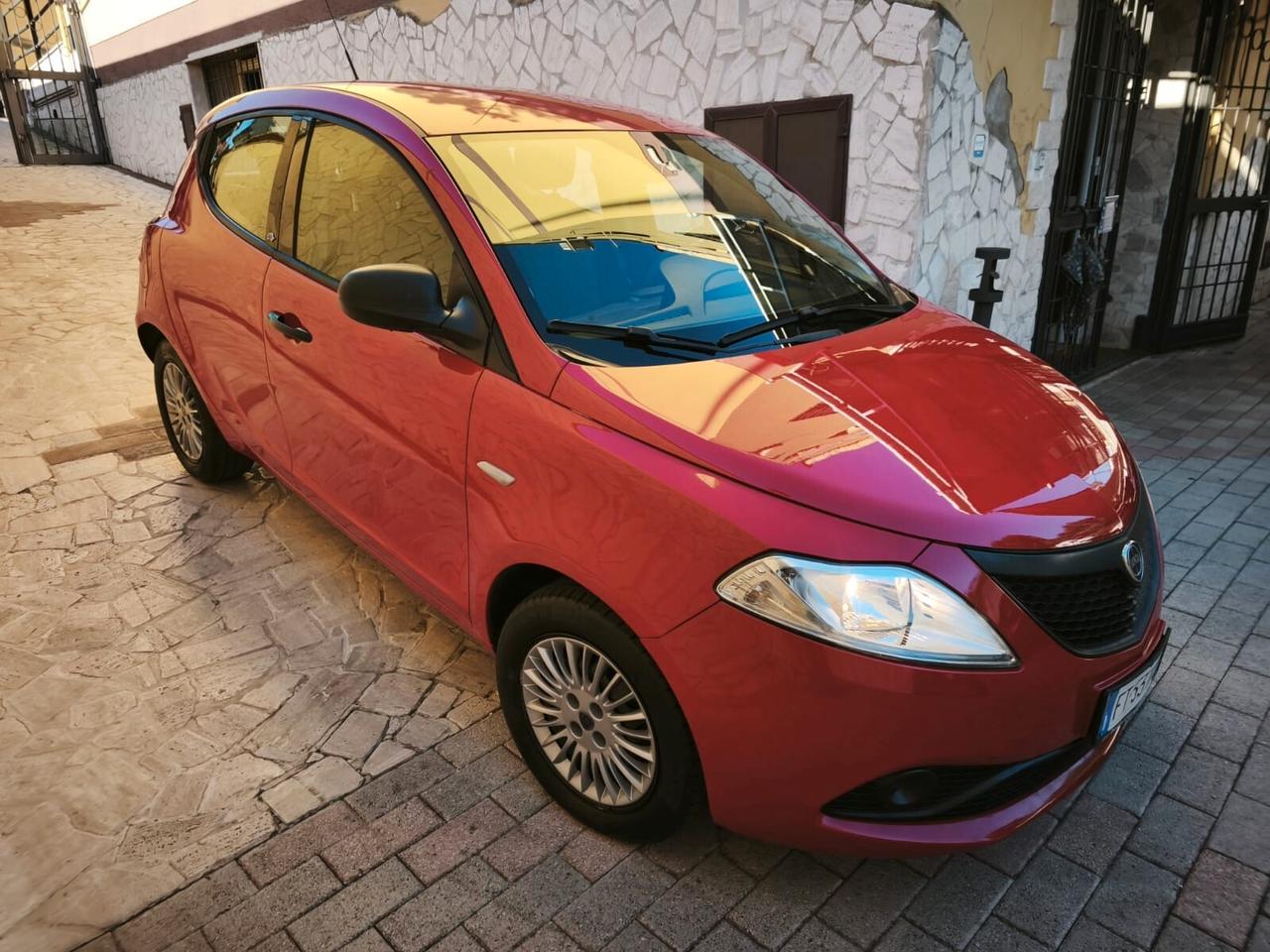 Lancia Ypsilon 1.2 69 CV 5 porte S&S Elefantino Blu