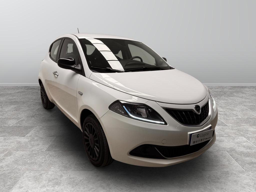LANCIA Ypsilon III 2021 - Ypsilon 1.0 firefly hybrid Silver s&s 70cv