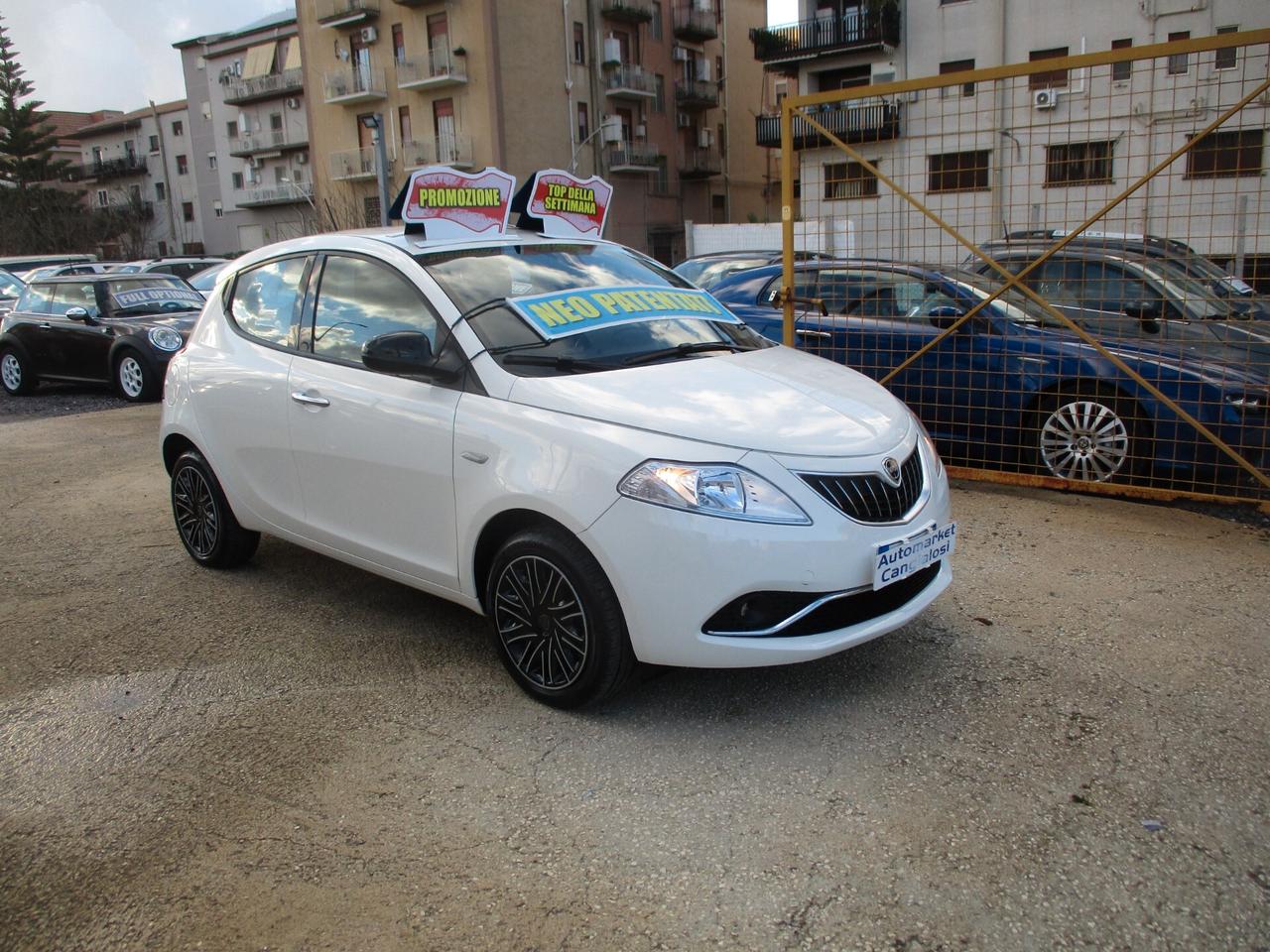 Lancia Ypsilon 1.0 FireFly 5 porte S&S Hybrid 2023