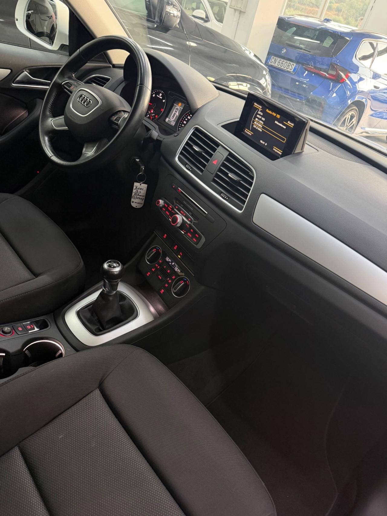 Audi Q3 2.0 TDI 120 CV Sport FINANZIABILE