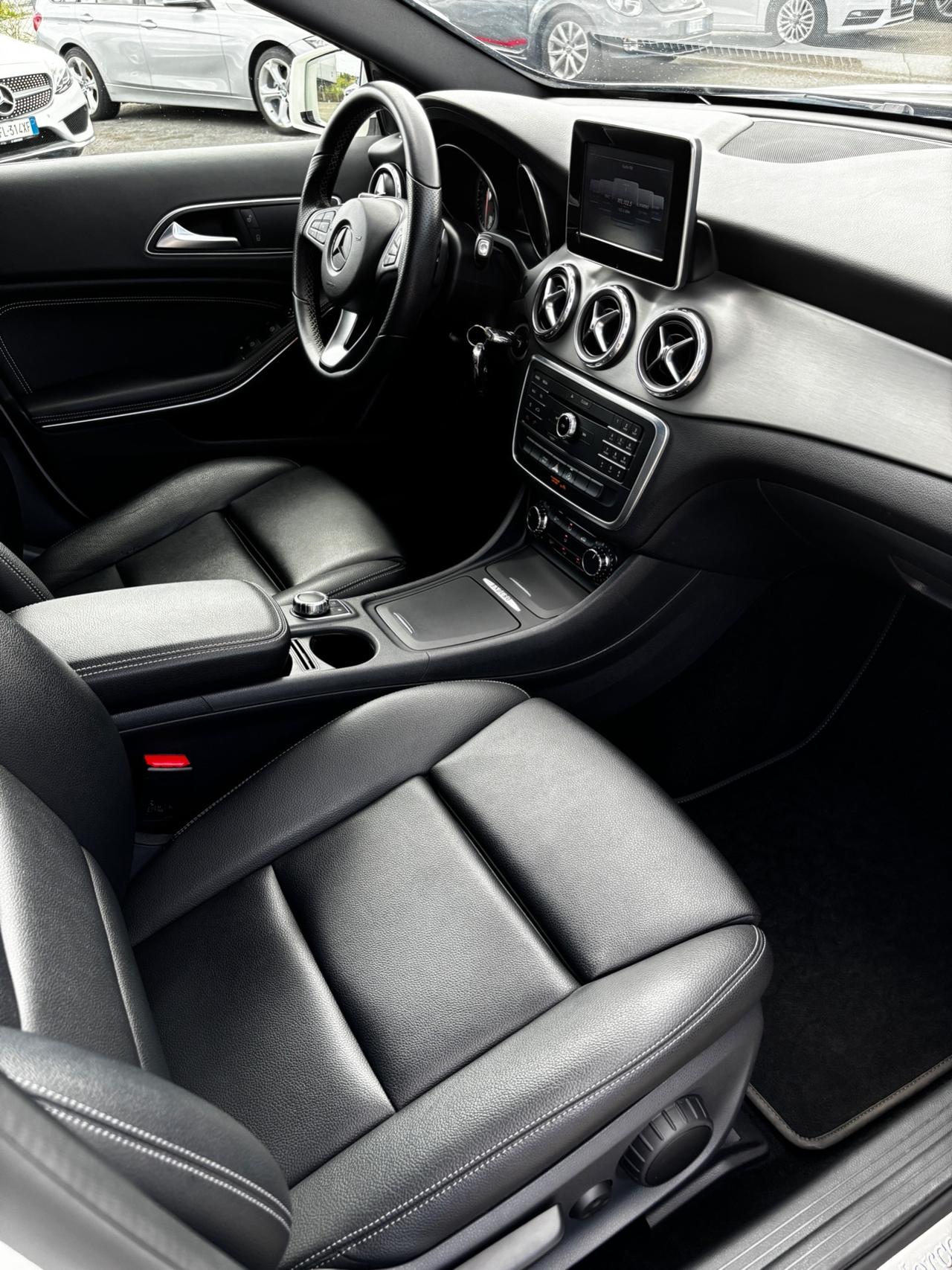 Mercedes-benz GLA 200 d Automatic Sport - 2016