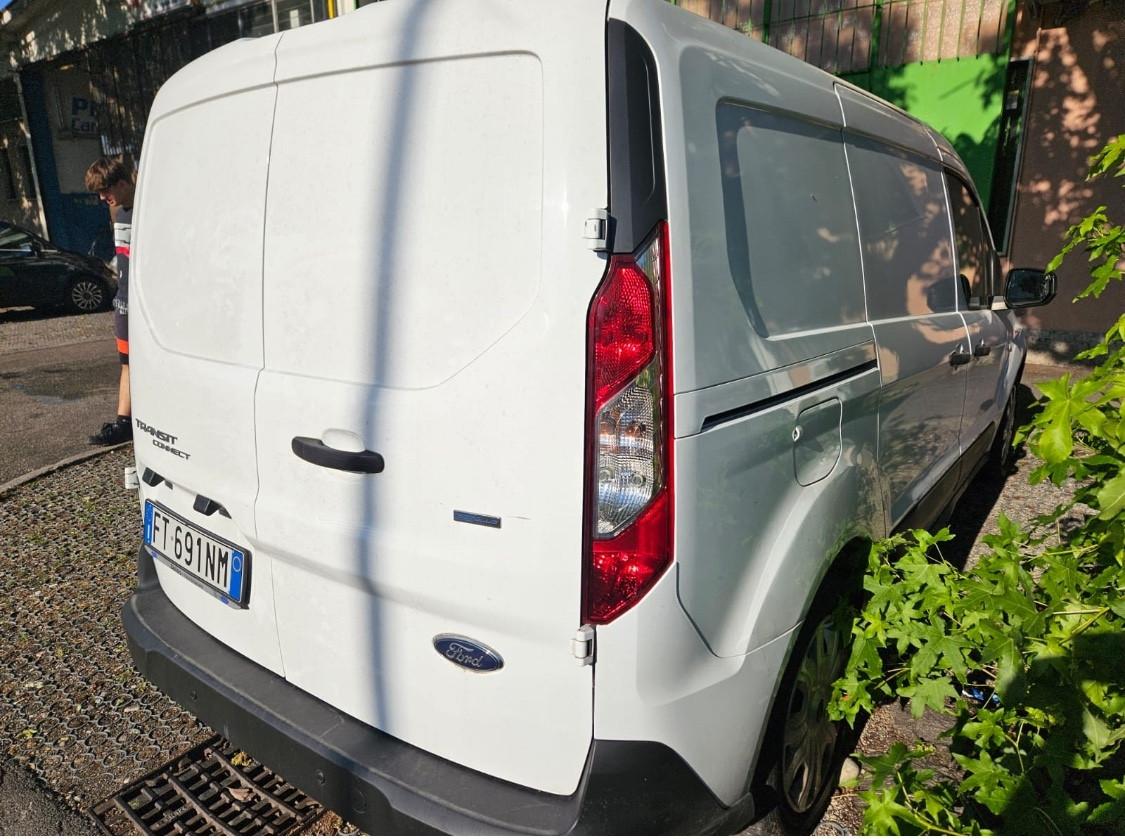 --Ford TRANSIT CONNECT AUTOCARRO 3 POSTI --DA RIVEDERE PROBLEMA AL MOTORE--POSSIBILITA' collaborazione stock auto per commercianti ---