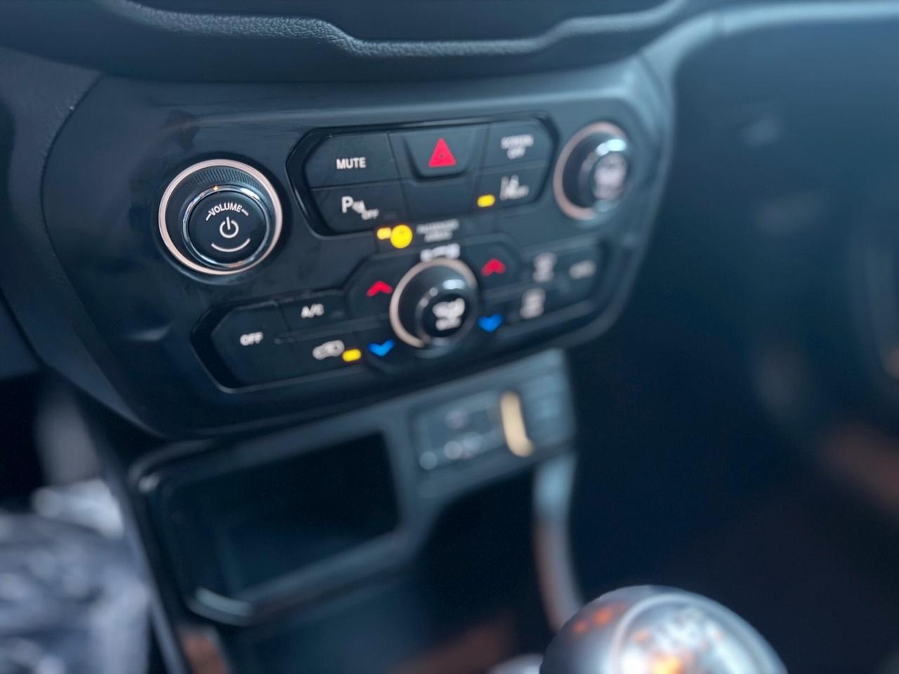 JEEP RENEGADE 1.0cc TURBO 120cv LONGITUDE GPL