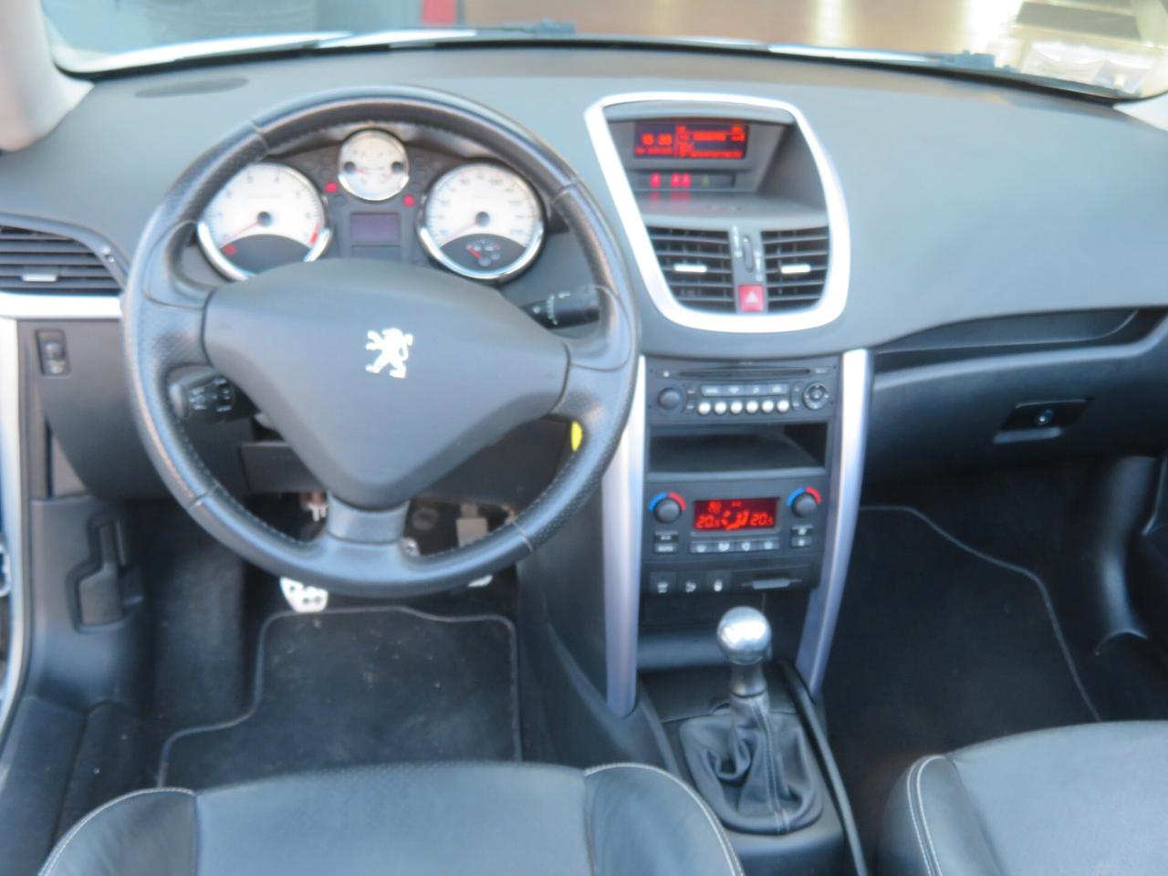 Peugeot 207 1.6 THP 150CV CC Féline