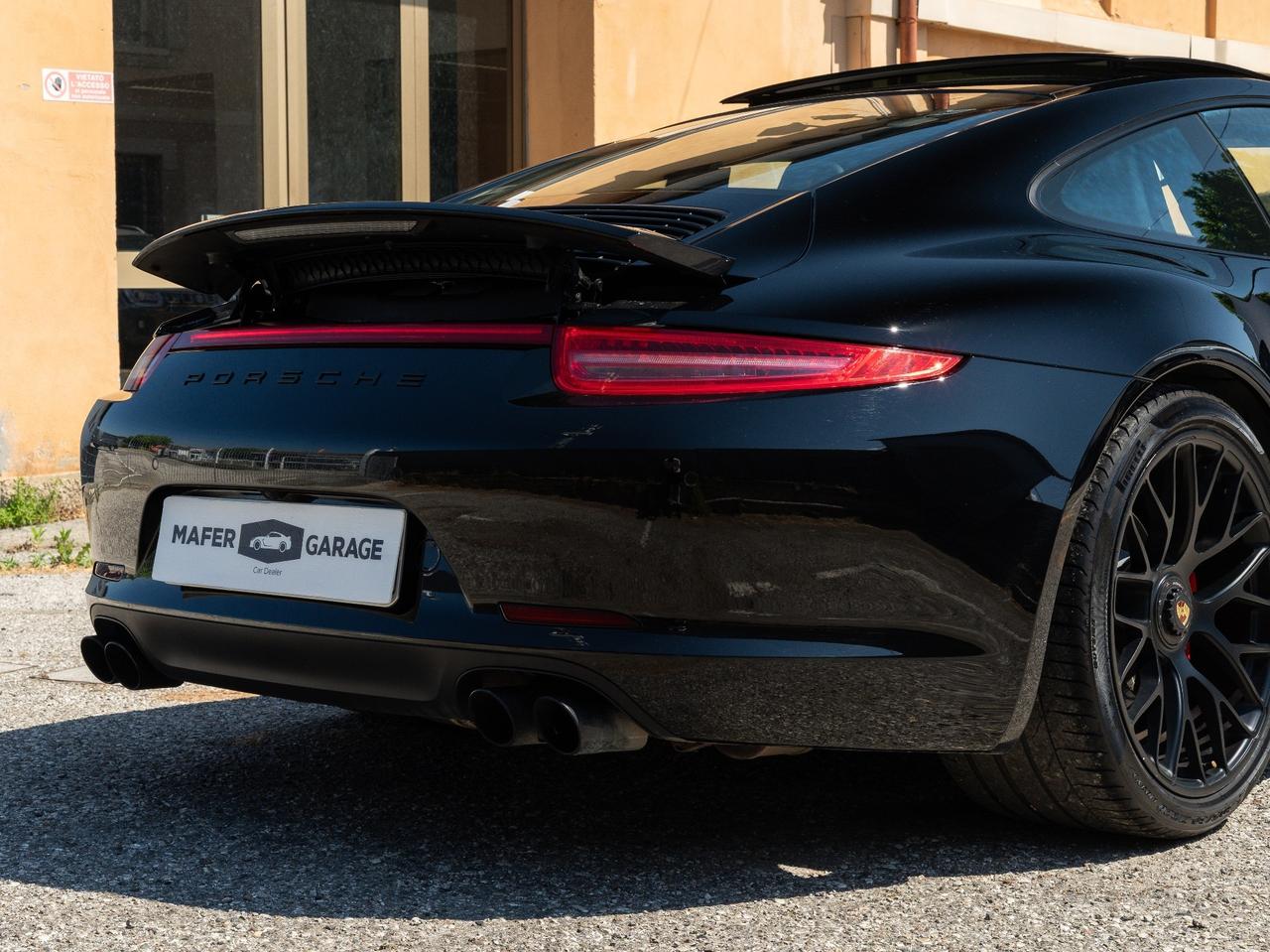 Porsche 911 3.8 Carrera 4 GTS Coupé