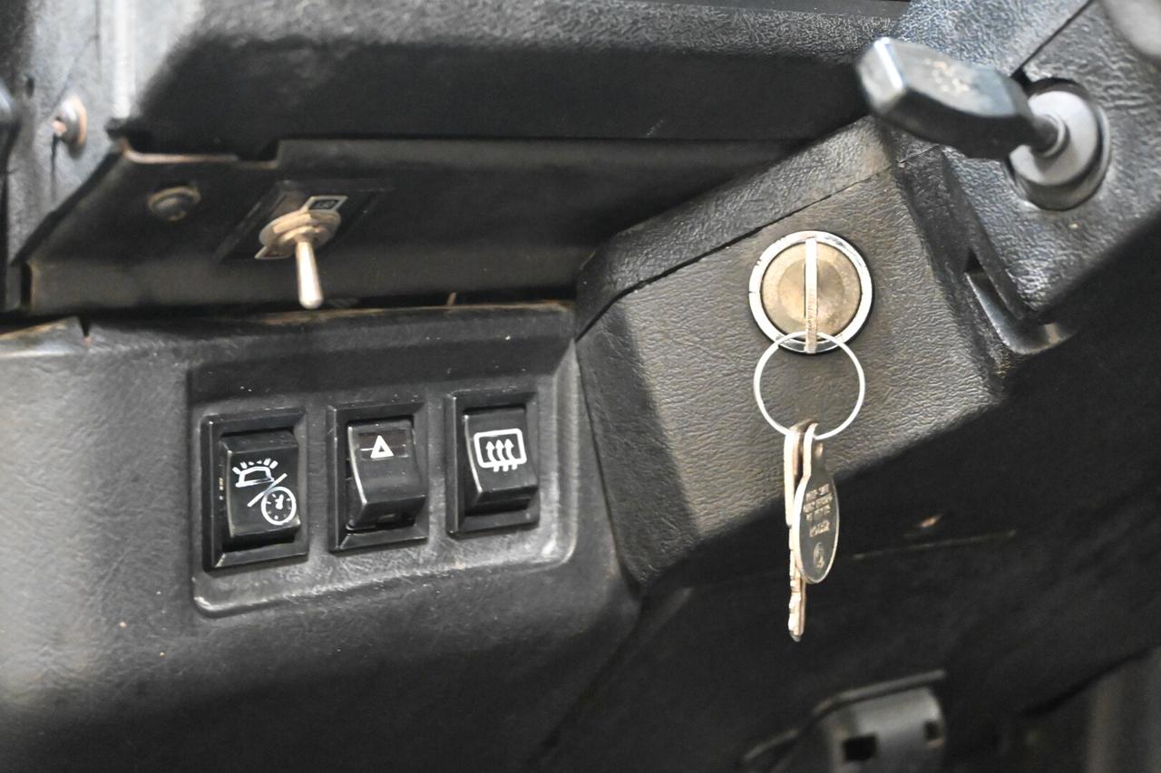 LAND ROVER Defender 90 turbodiesel Hard-top