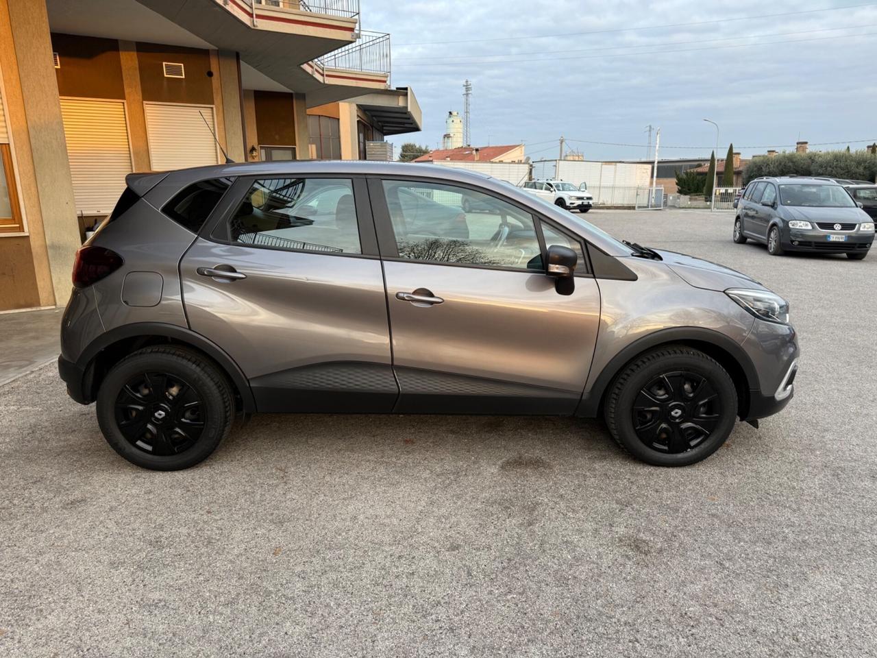 Renault Captur 1.5 Diesel 90 CV - OK Neopatentati