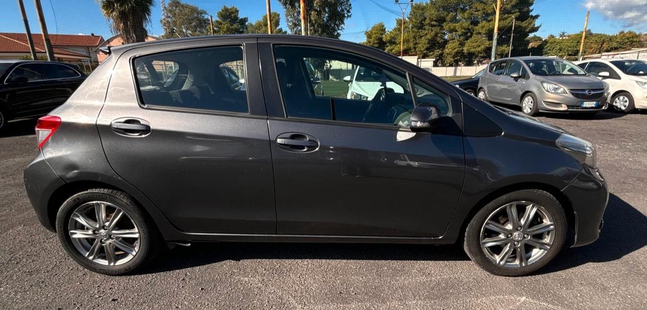 Yaris 1.4 D-4D 5 porte Lounge