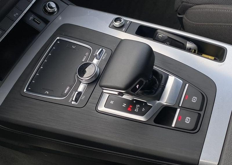 Audi Q5 Business 2.0 TDI 190CV S-Tronic quattro 40