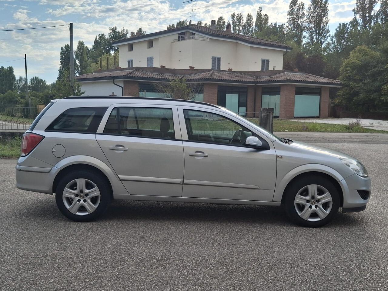 Opel Astra 1.7 CDTI 110CV Station Wagon Cosmo