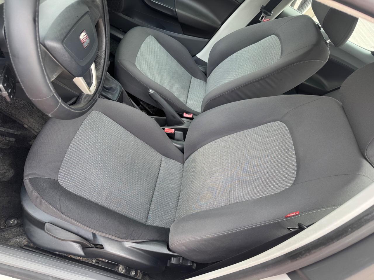 Seat Ibiza 1.4 5 porte neopaten garanzia 12 mesi