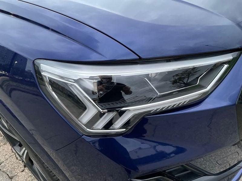 Audi Q3 I 2019 Sportback 35 2.0 tdi Identity Black s-tronic