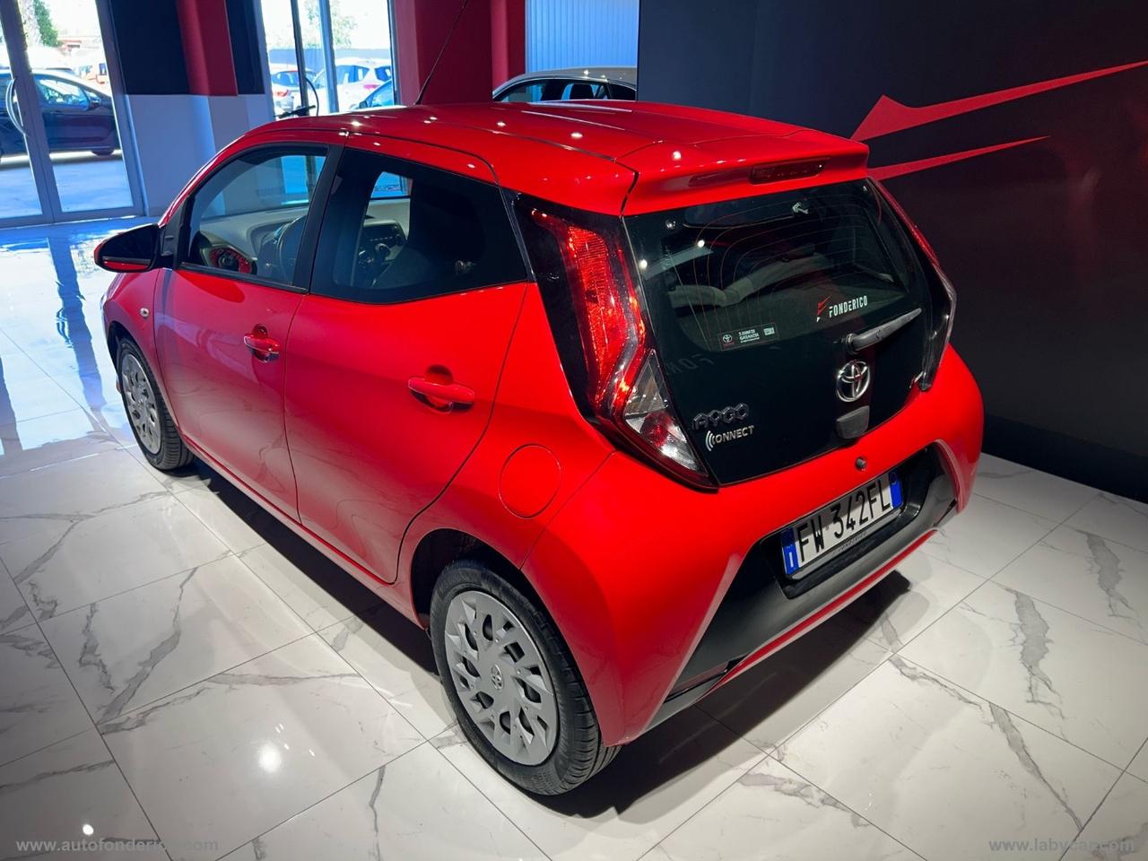 TOYOTA Aygo 1.0 VVT-i 72 CV 5p. x-clusiv