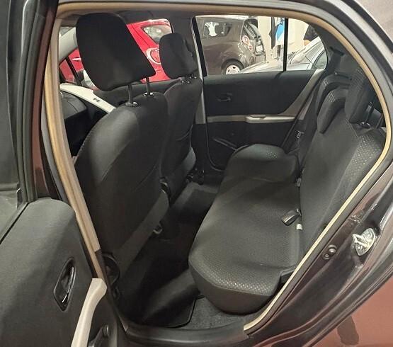 TOYOTA YARIS serie 3 Benz. 1.3 CV 101 EURO 5B Km 87.105 X NEOPATENTATI garanzia 12 mesi