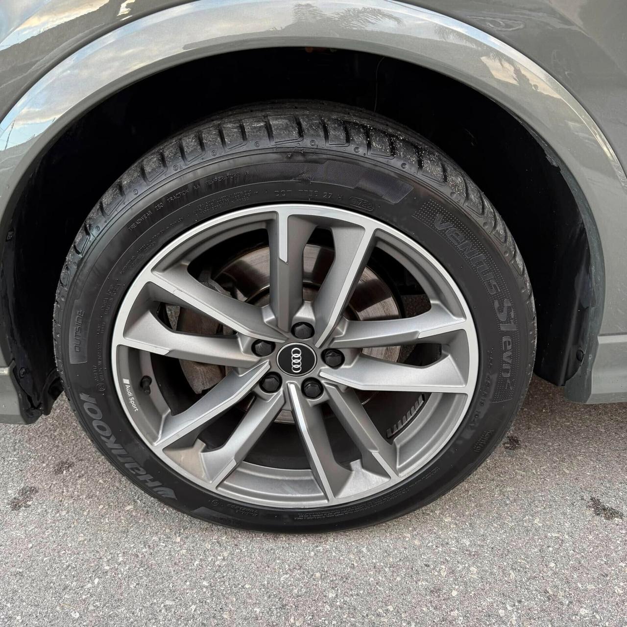 Audi Q3 SPB 40 TDI quattro S tronic S line edition