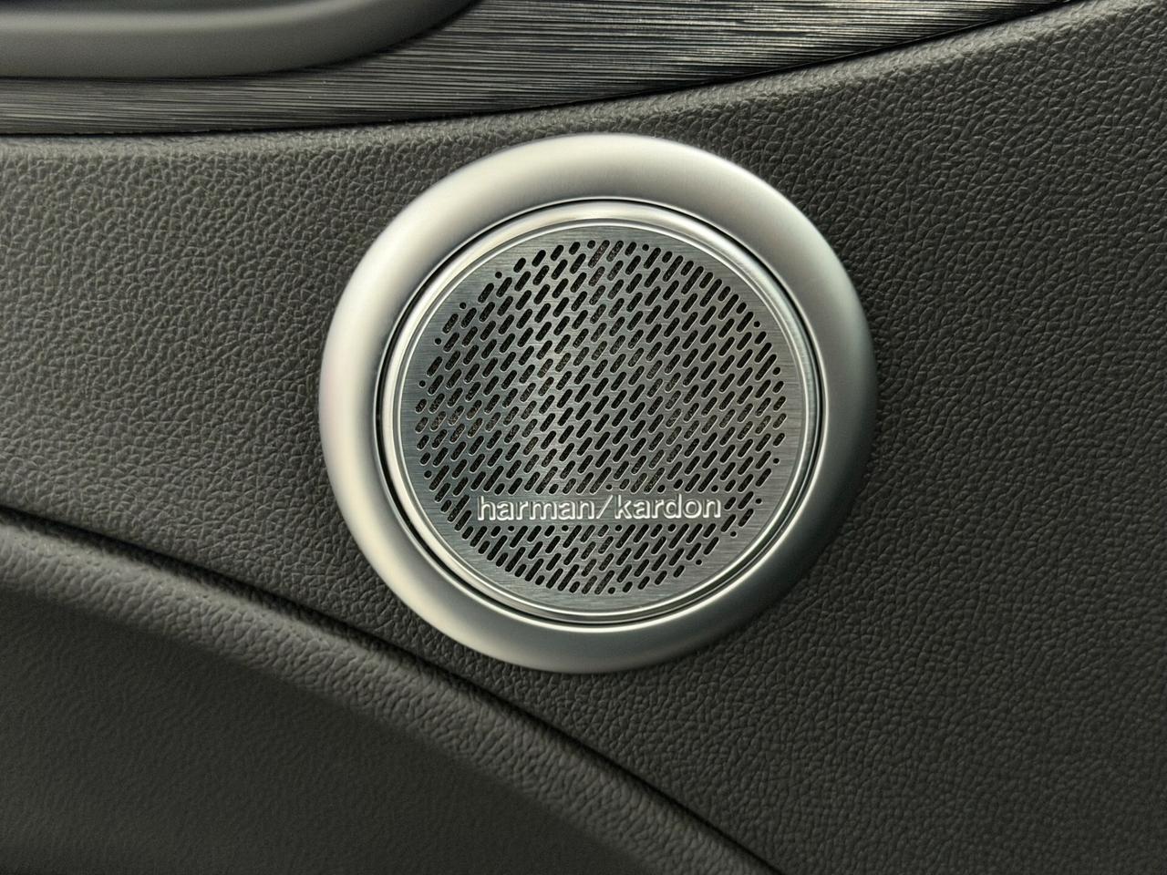 2.2 TD 190 CV EXECUTIVE Q4 19" HARMAN KARDON + SUBWOOFER