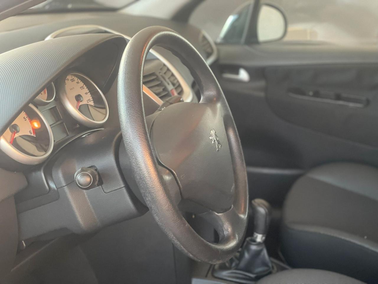 Peugeot 207 1.4 HDi 70CV FAP 5p. XS