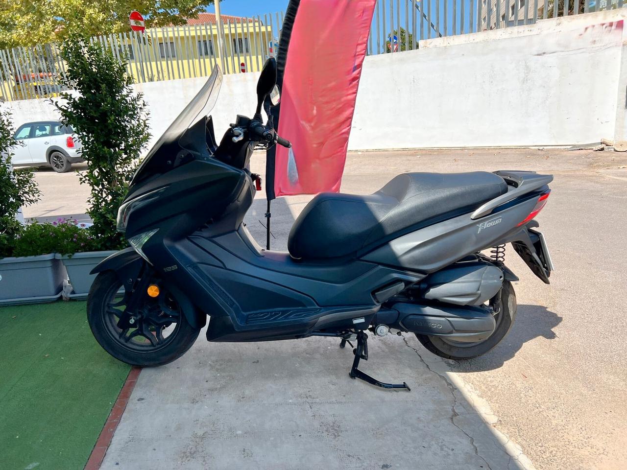 YMCO X-TOWN 125