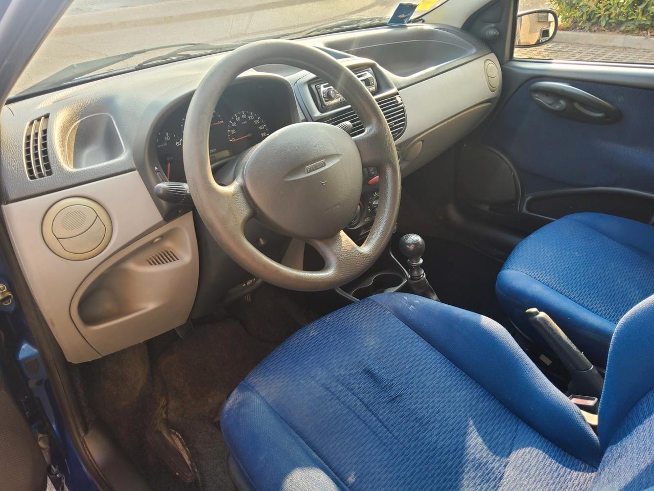 Fiat Punto 1.2i cat 3 porte Feel