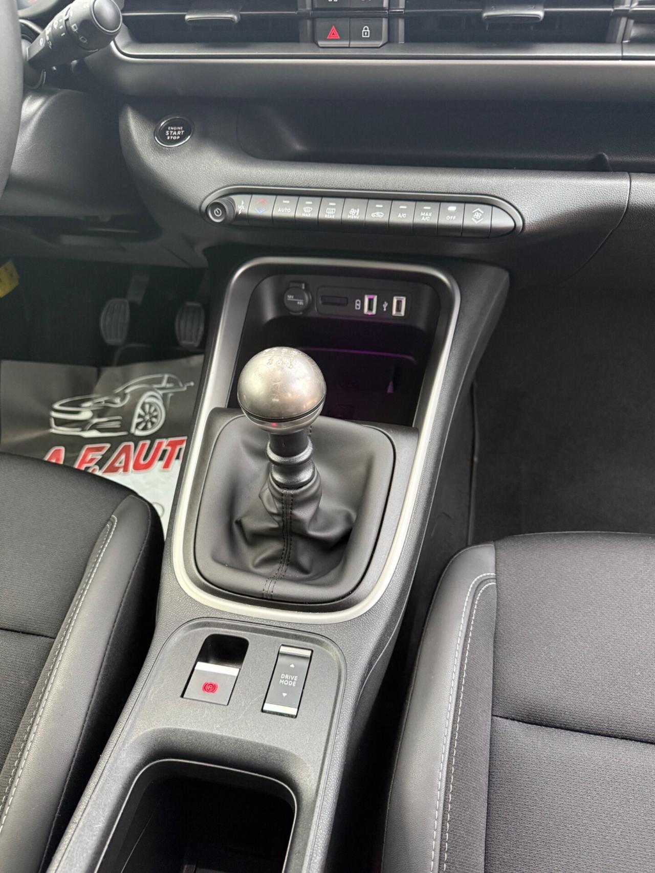 Jeep Avenger 1.2 Turbo 100 CV Summit