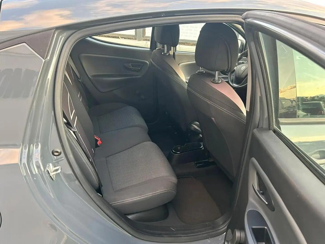 Lancia Ypsilon 1.2 Gold ecochic Gpl 69cv my16