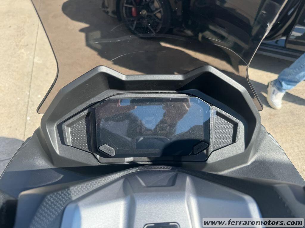 VOGE SR1 KM 0 TUO A SOLI 28 EURO AL MESE