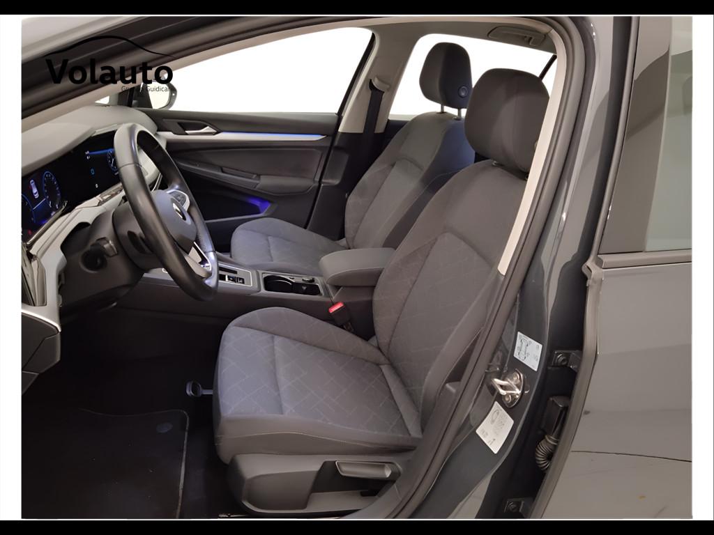 VOLKSWAGEN Golf VIII 2020 - Golf 1.5 tgi Life 130cv dsg