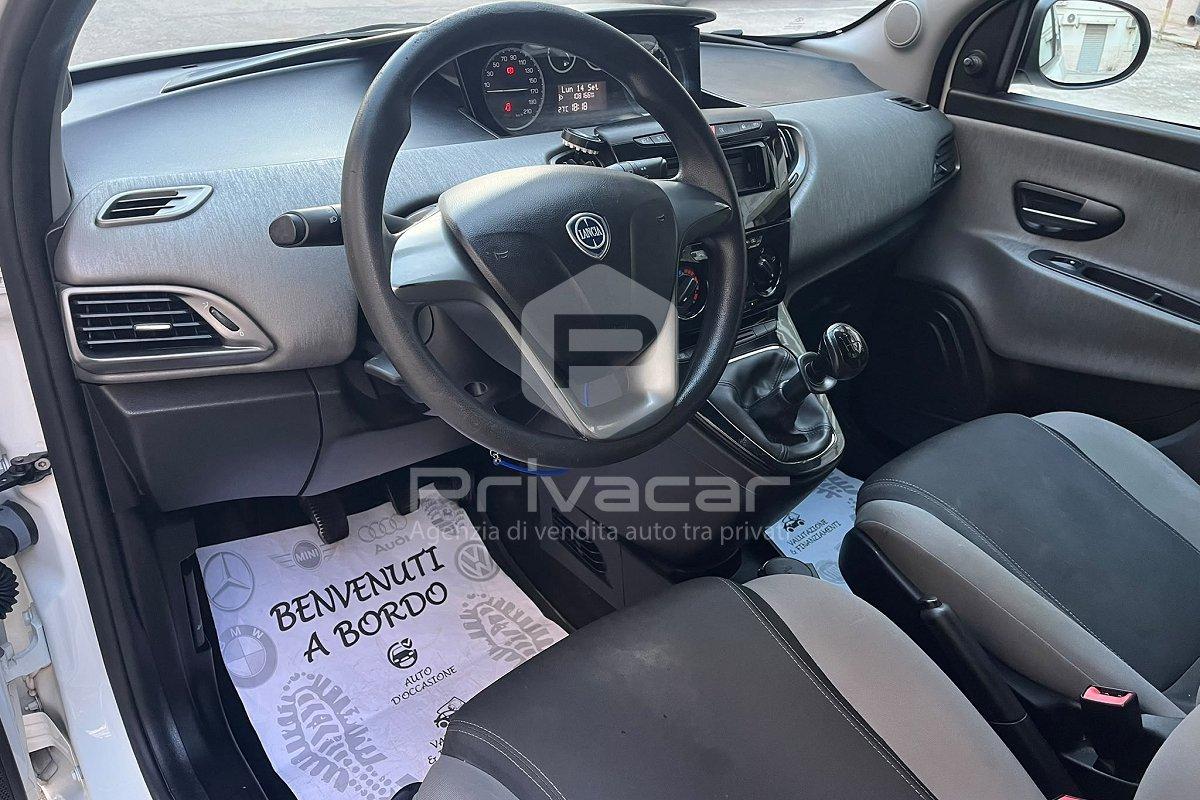 LANCIA Ypsilon 1.2 69 CV 5 porte Silver